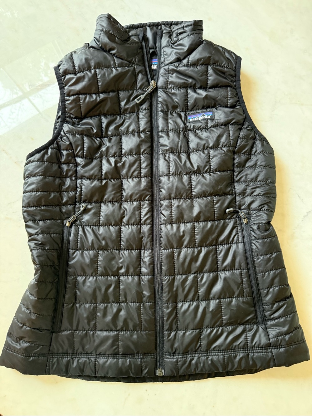 Patagonia nano puff vest black women’s medium